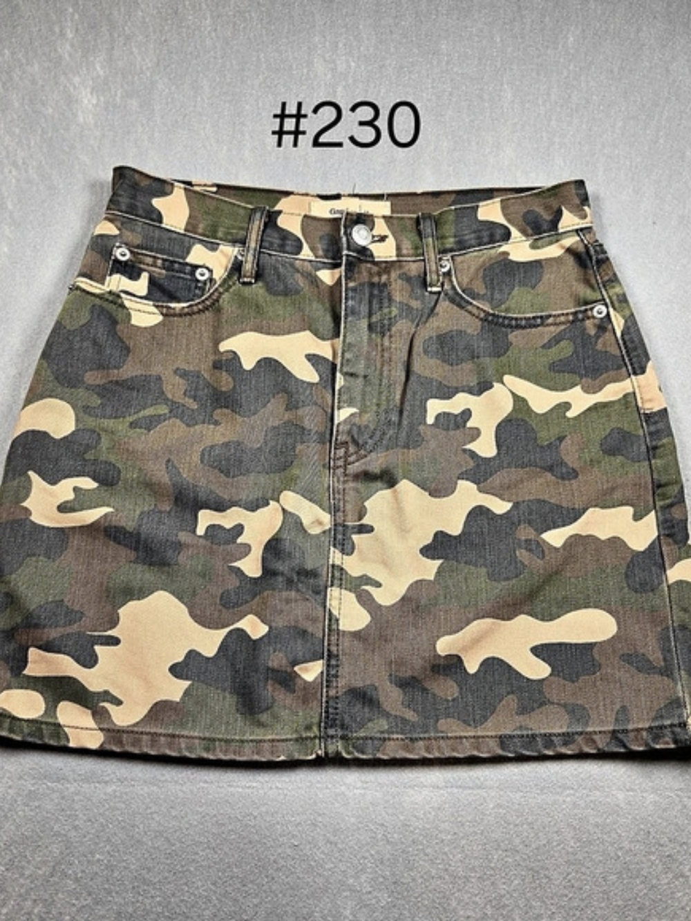Gap 1969 Camouflage Print Denim Mini Skirt Waist 26